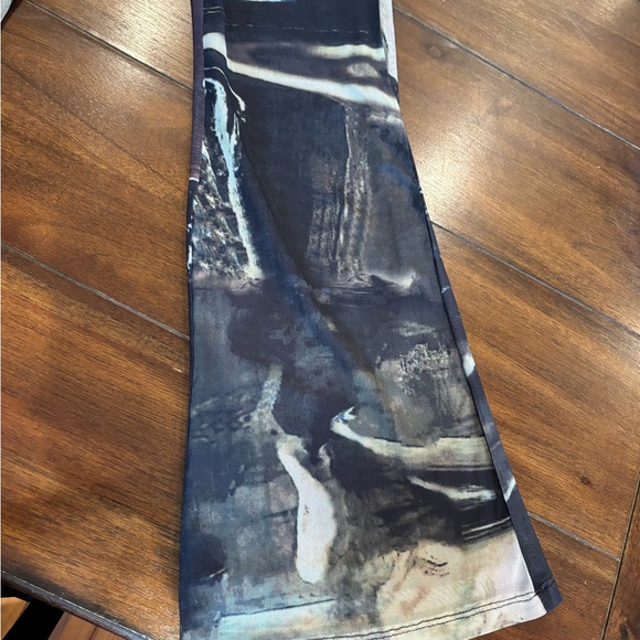 Fashion Nova  Gisella Pant Black & Green Abstract Flare Pants NWOT pants only L - Picture 6 of 6